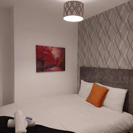 4 Eyre Square Lane * Galway