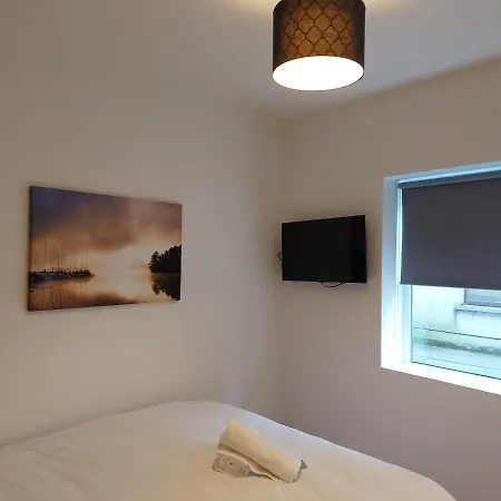 4 Eyre Square Lane Apartment