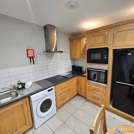 4 Eyre Square Lane Galway