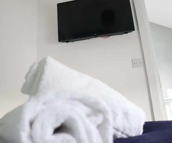 4 Eyre Square Lane *